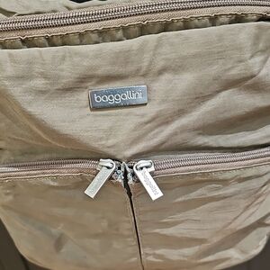 Baggallini Lightweight Nylon Crossbody in Taupe